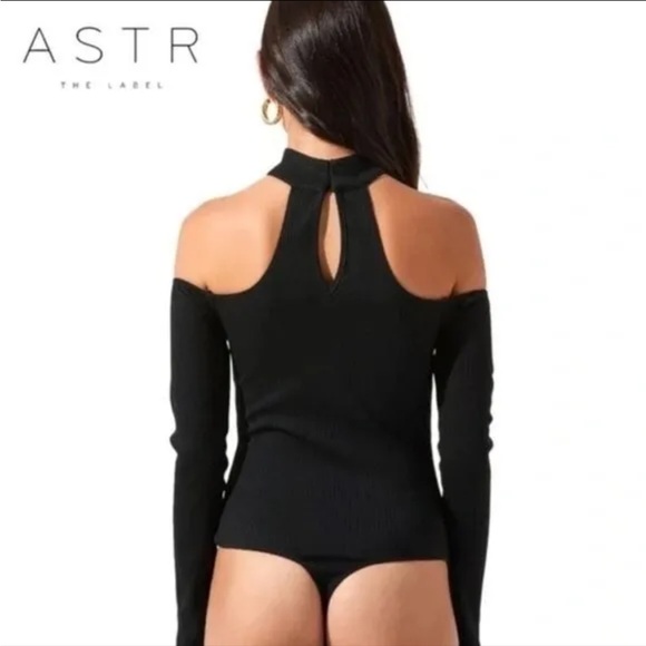 ASTR The Label Brand New Long Sleeve Cutout Choker Bodysuit in Black - Picture 15 of 16